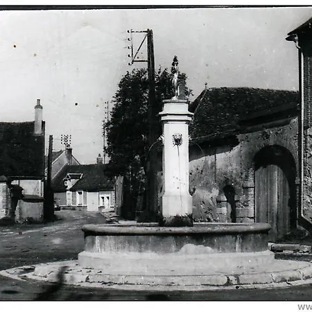 Au Coeur Des Vignes Avec Piscine Et Saudoy