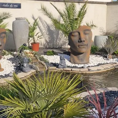Hébergement de vacances Au Cœur Des Vignes Avec Piscine Et *