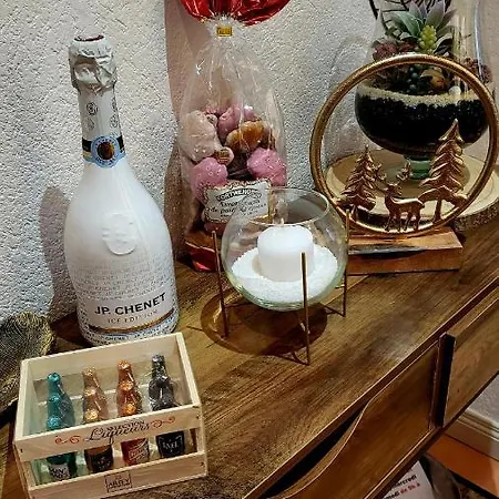 Au Coeur Des Vignes Avec Piscine Et