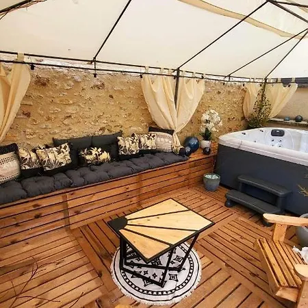 Prázdninový dům Au Coeur Des Vignes Avec Piscine Et *